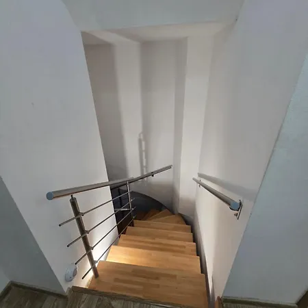 Alexander Apartament *