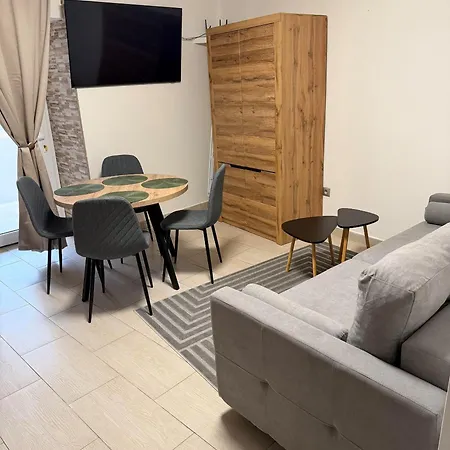Apartman Alexander *